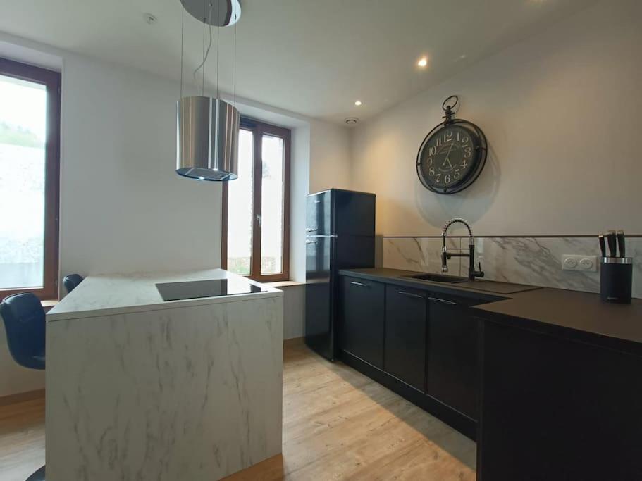 # Le Beffroi# Maison# Murol Exterior foto